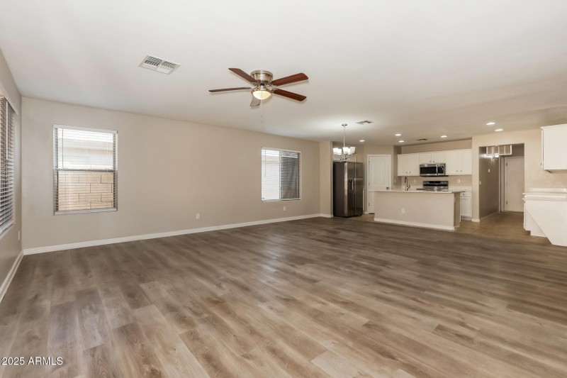 003-photo-living-room-14979960