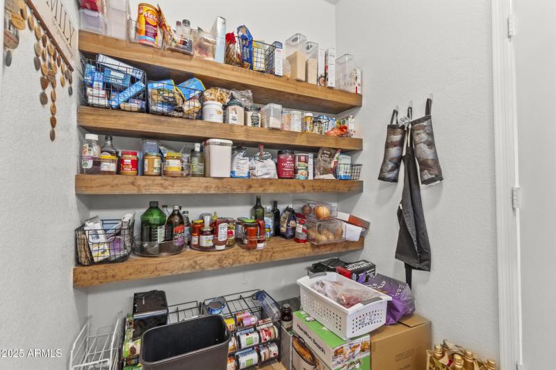 Pantry/Laundry