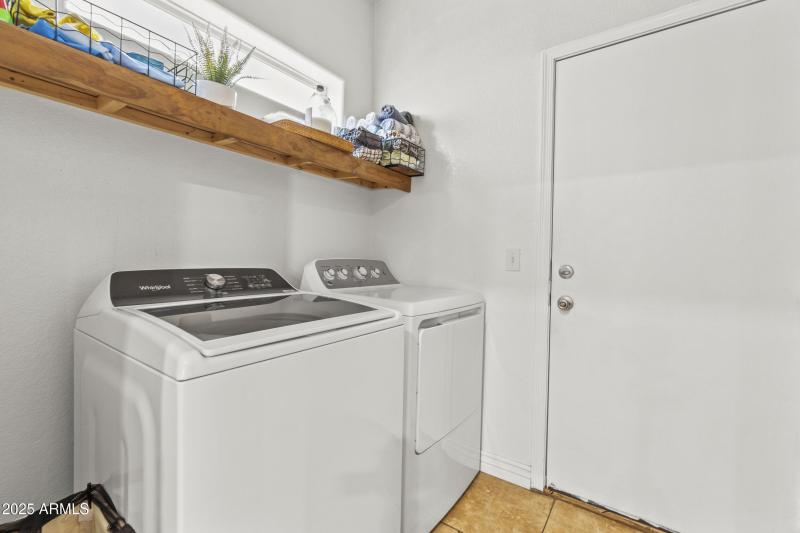 Pantry/Laundry