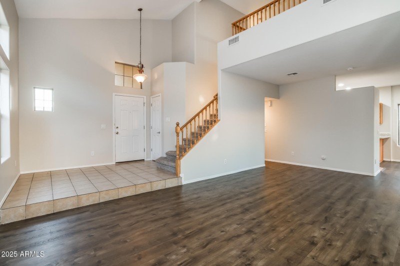 005-photo-living-room-15003483