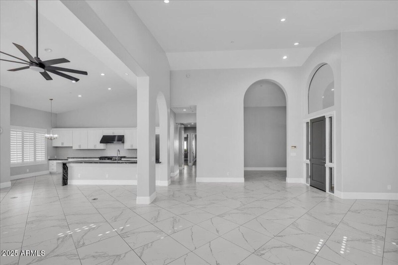 32-9606_N_117th_St23