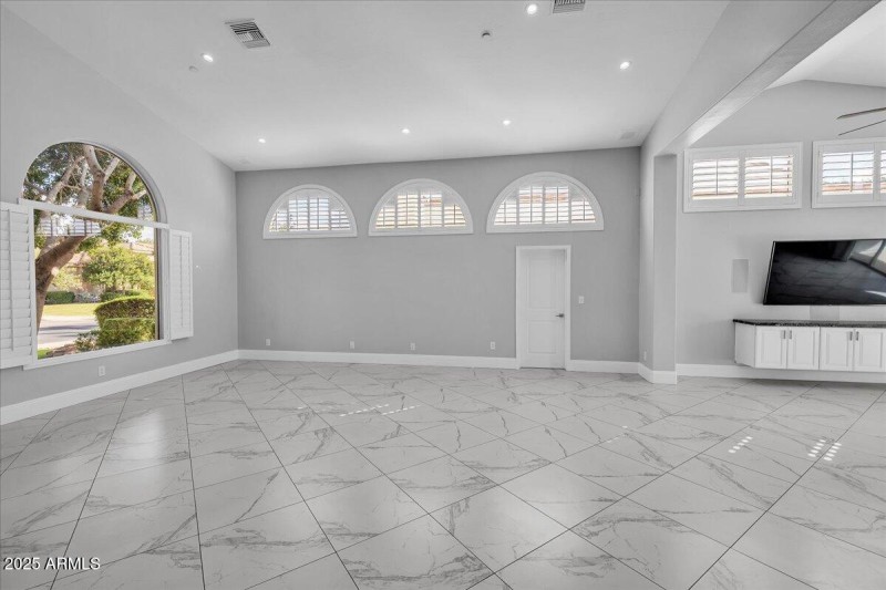 34-9606_N_117th_St25