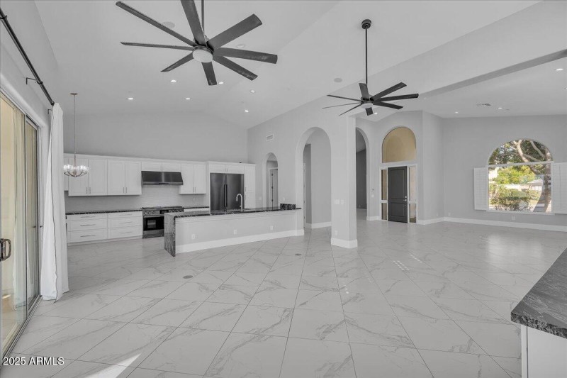 37-9606_N_117th_St28