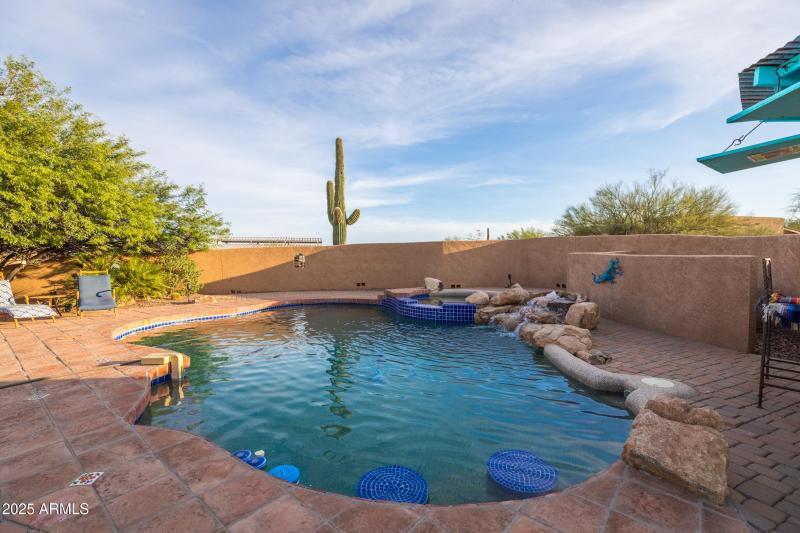 Sunny Poolside Living