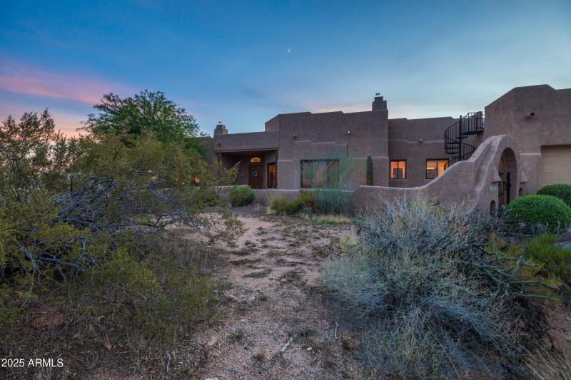 Peaceful Desert Home