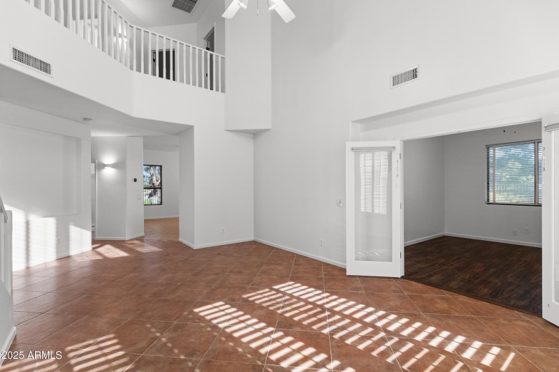 1441 S La Arboleta Dr-9