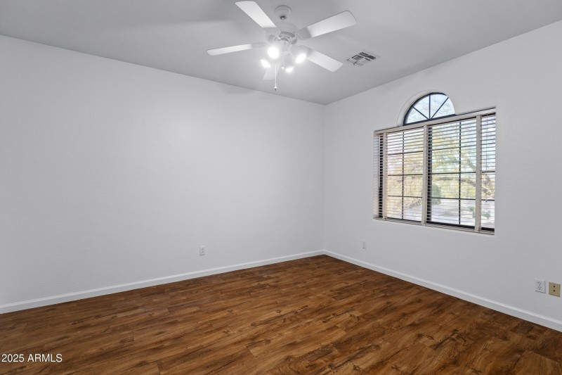 1441 S La Arboleta Dr-29