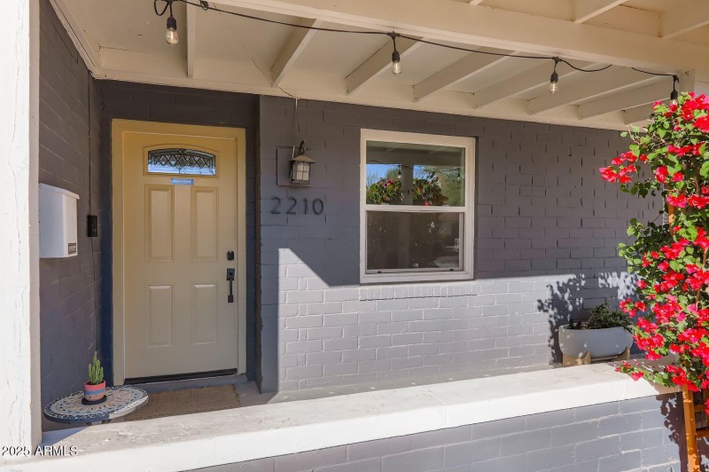 2210 E Cambridge Ave - Web Quality - 002