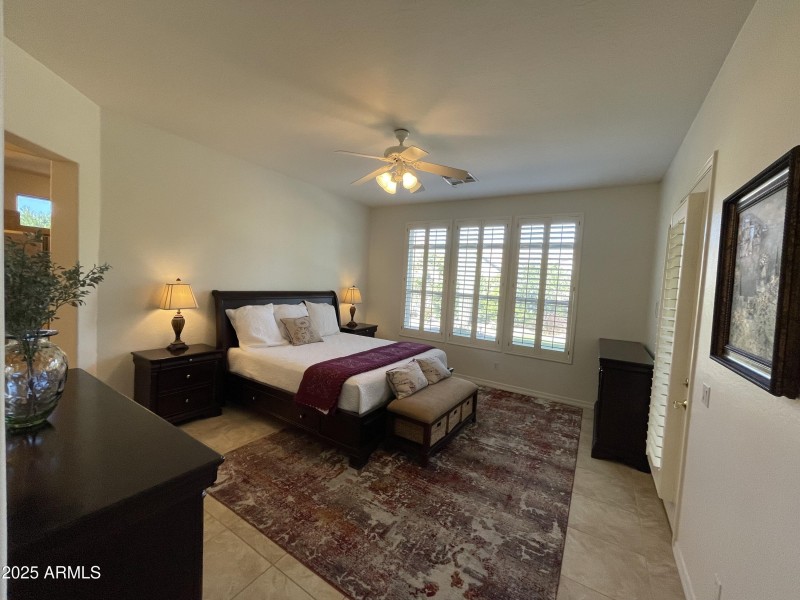 20D046BA-FD59-4984-BEFC-14EA67FFE114