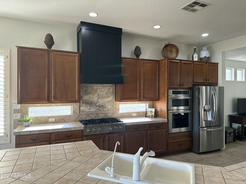 69C8E396-613B-42CA-9652-6B626303B60C