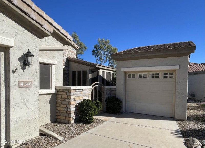 B8A841CE-14C1-468F-B645-DA5CE156AC8A