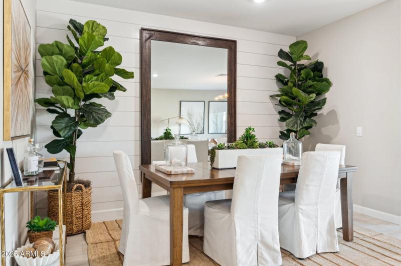 12-web-or-mls-24046-w-yavapai-st-lot-300