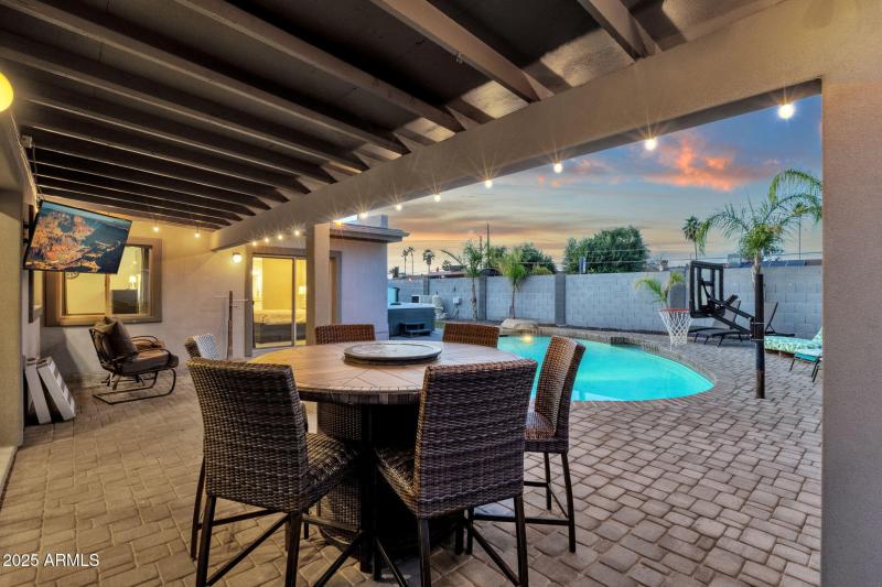 43-web-or-mls-5210-e-karen-dr