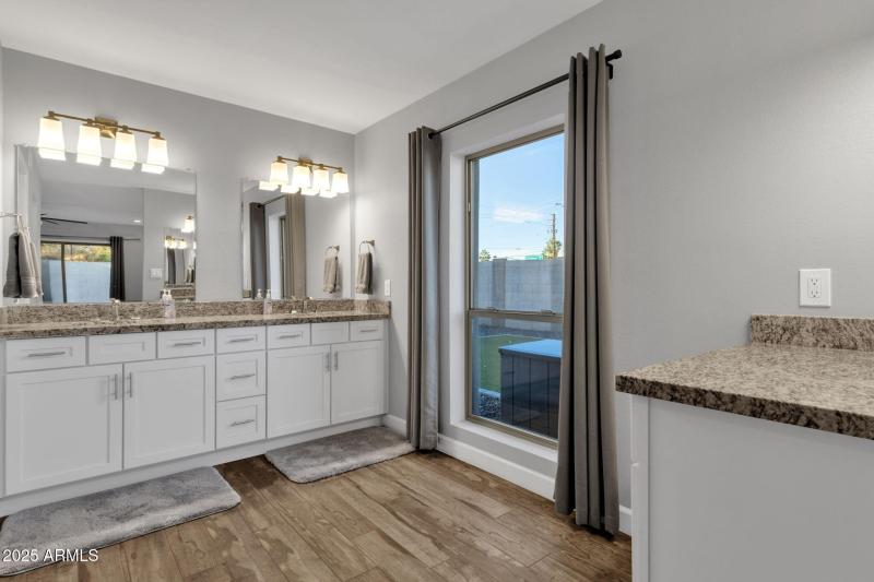 33-web-or-mls-5210-e-karen-dr