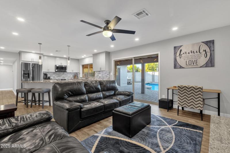 22-web-or-mls-5210-e-karen-dr