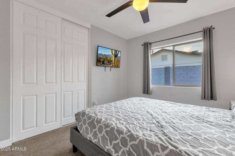 26-web-or-mls-5210-e-karen-dr