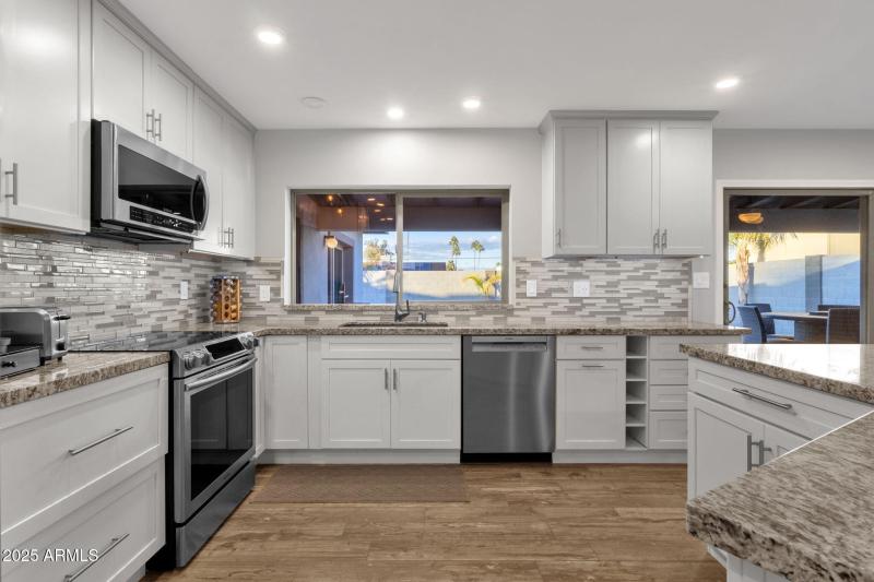 18-web-or-mls-5210-e-karen-dr