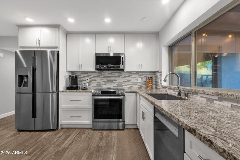 19-web-or-mls-5210-e-karen-dr