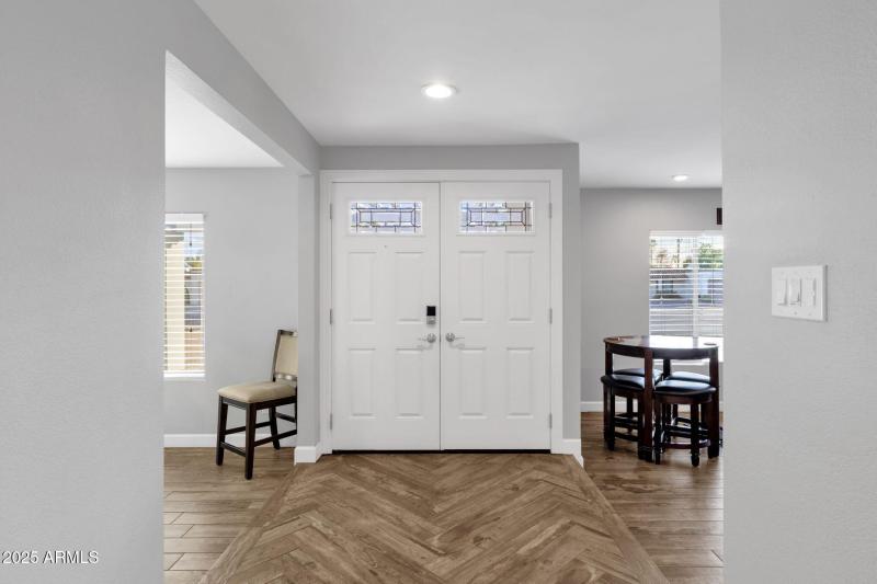 8-web-or-mls-5210-e-karen-dr