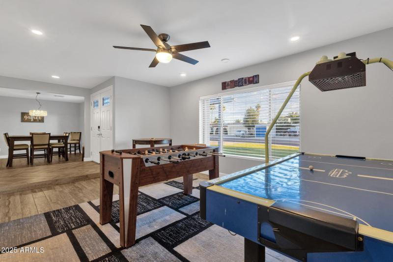 13-web-or-mls-5210-e-karen-dr