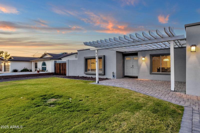 6-web-or-mls-5210-e-karen-dr