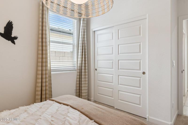 22-web-or-mls-24046-w-yavapai-st-lot-300