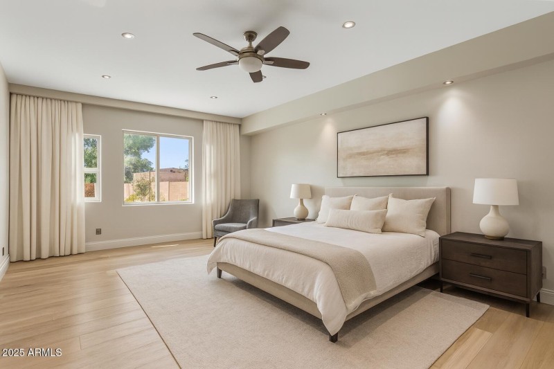 Bright and Serene Bedroom Escape