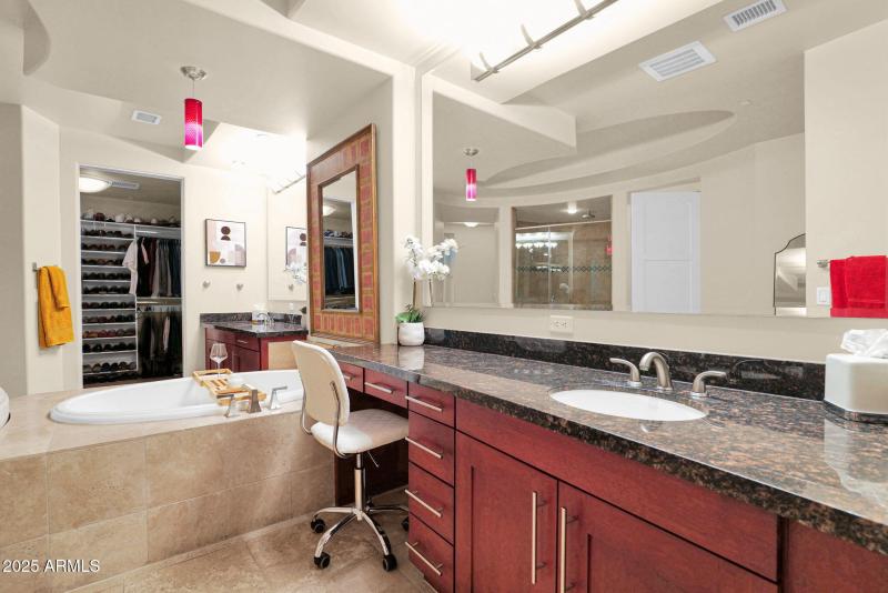 44-web-or-mls-P1404091