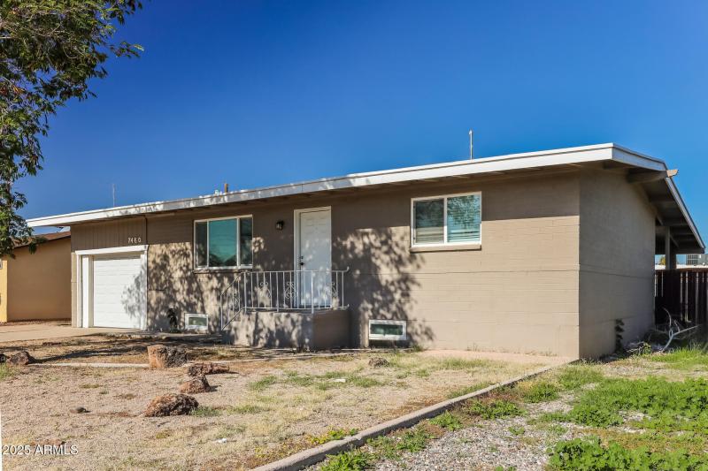 003-photo-front-view-15003322