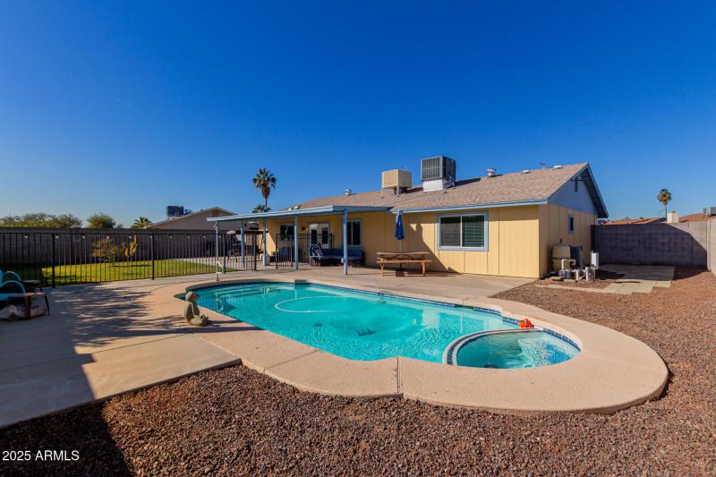 28 Sunnyslope