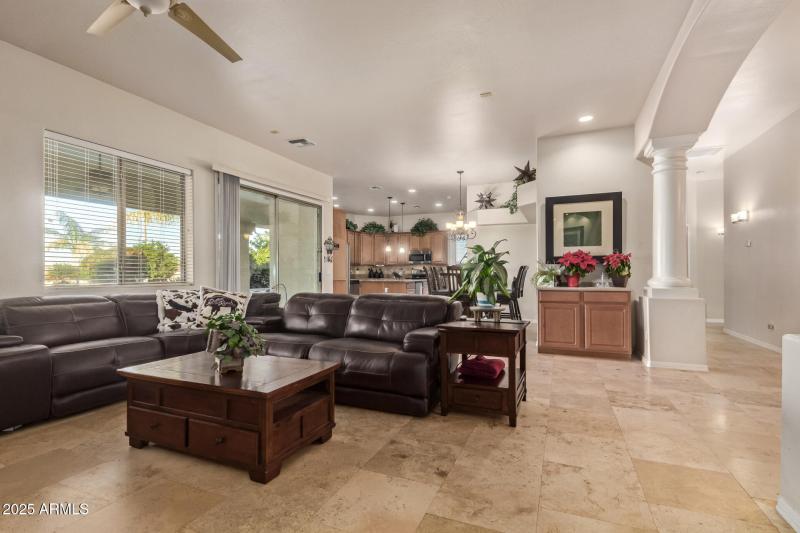 15 - Avenida Del Sol