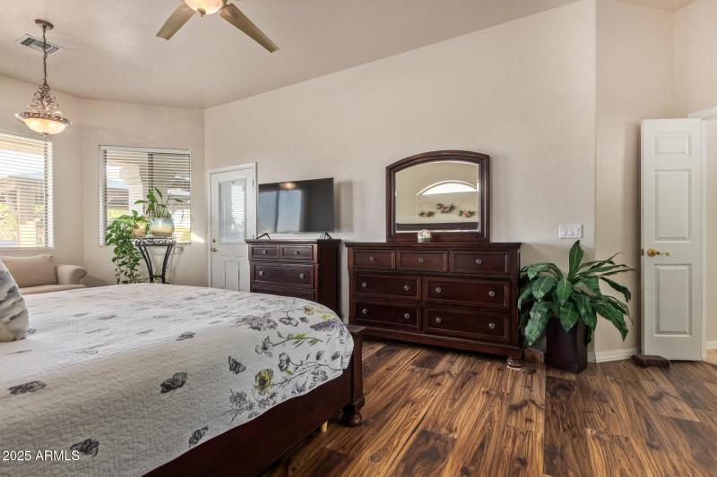 25 - Avenida Del Sol