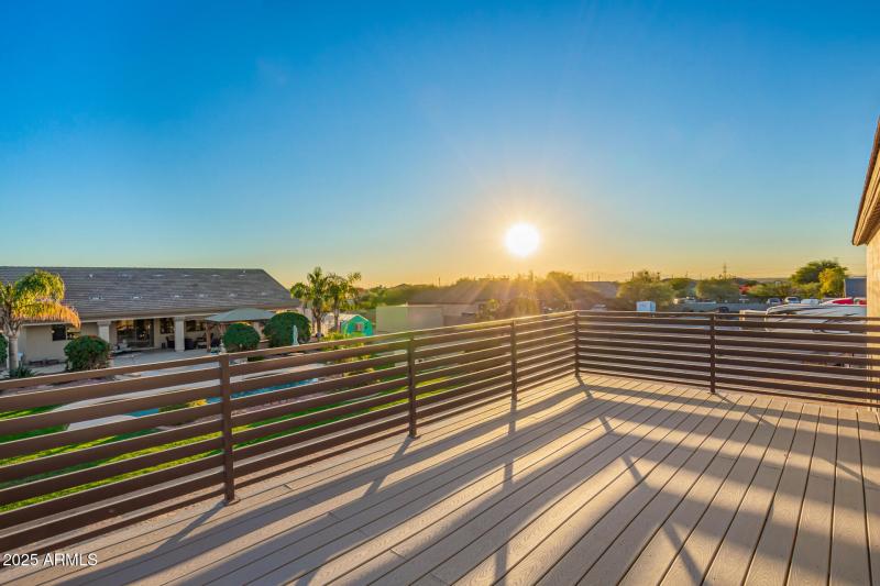 60 - Avenida Del Sol