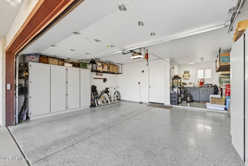 35_10001_W_Burns_Dr35_mls