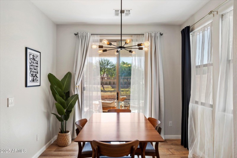 Dining area w/ slider