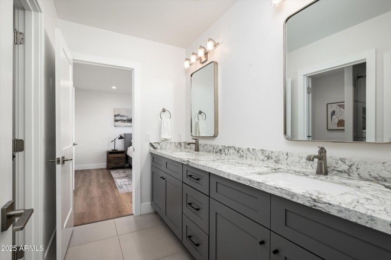 Bathroom 2-Jack & Jill