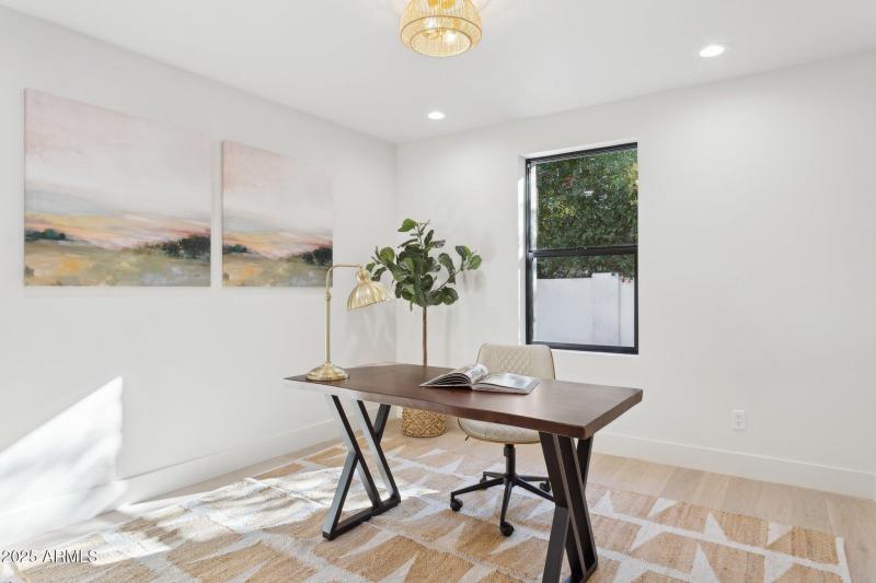 2nd Bedroom / Office