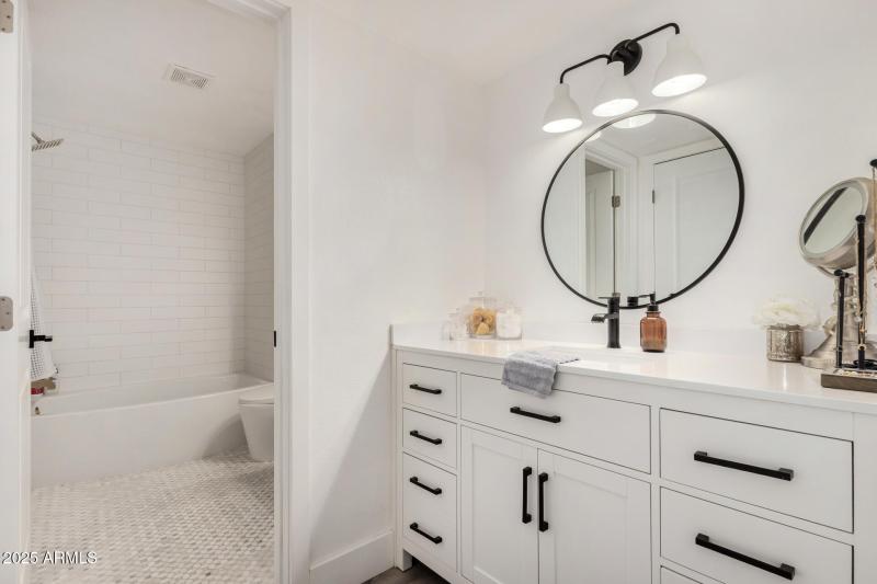 Downstairs Primary Bathroom - Southern