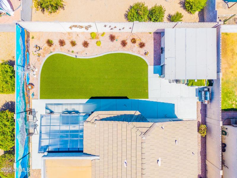 Fully Remodeled Backyard