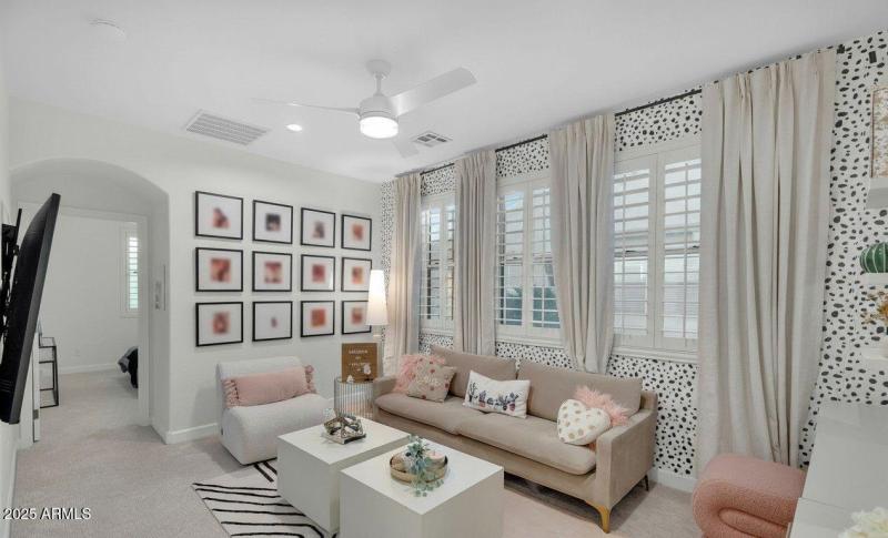 20-web-or-mls-d740f9fb-8332-4b75-8f00-e5