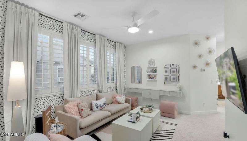 21-web-or-mls-e15a1134-9e00-465f-9ee7-91