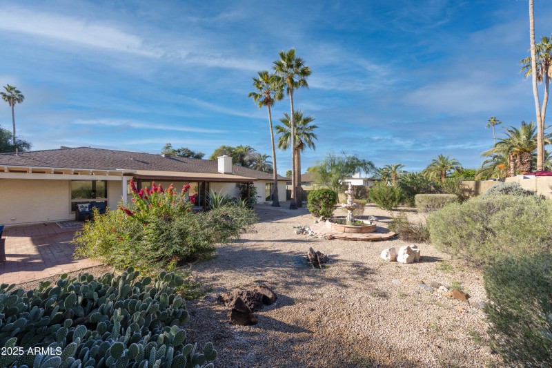 E Sharon Dr. (5728)-38