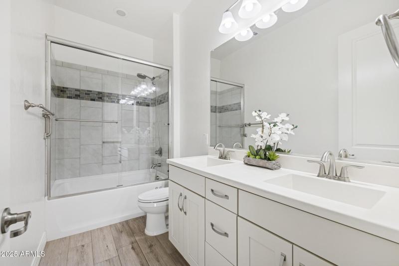 Bedroom 3 Ensuite Bathroom