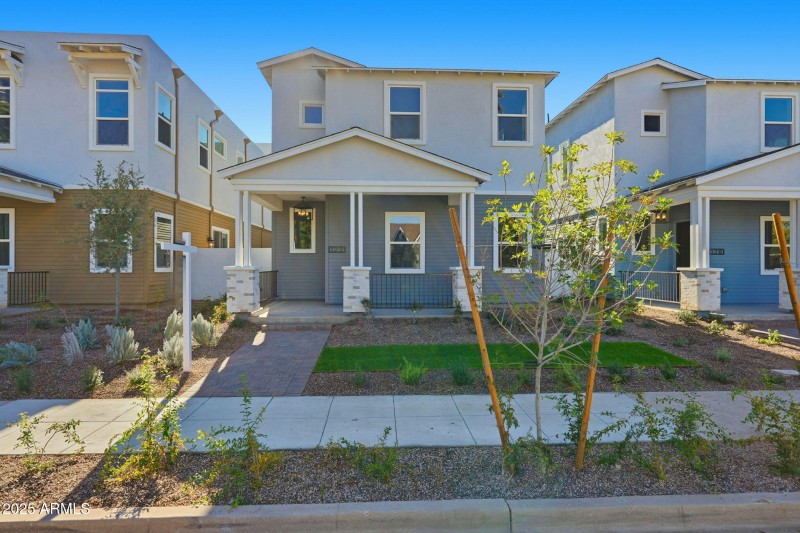 122 W HOLCOMB Lane, Phoenix, AZ 85003