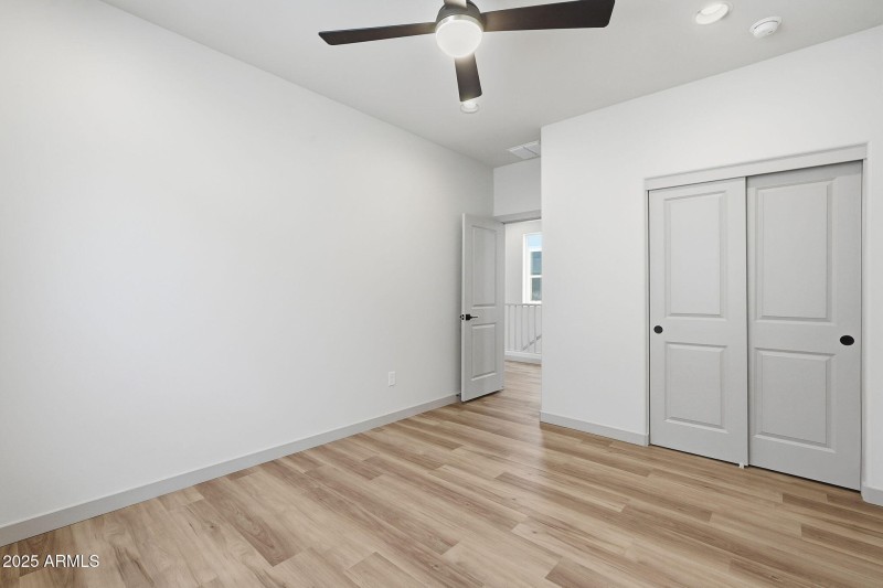 122 W HOLCOMB Lane, Phoenix, AZ 85003