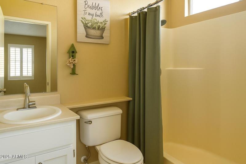 2DC5071C-F2D9-4AFA-8962-116A28A26F38