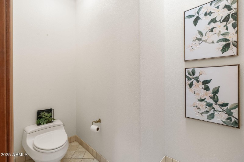 54-7242 N 23rd Place