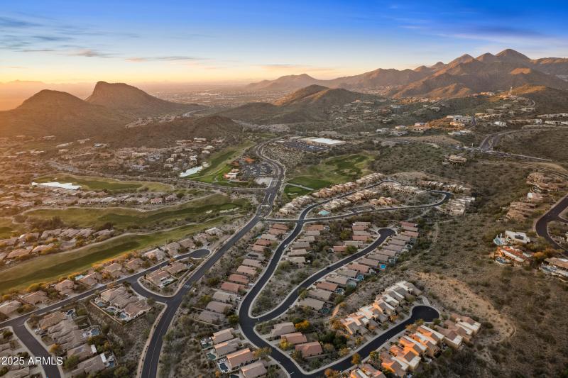 9811 N Desert Rose Dr-51