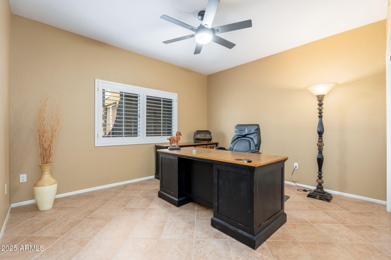 23203 N Via De La Caballa - 33