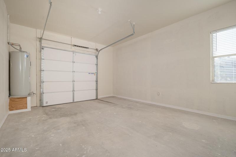 34_2nd-House-Garage_01